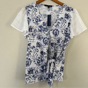 🦋 NWT Adrienne Vittadini White Blue Floral Wrap Short Sleeve Blouse Large